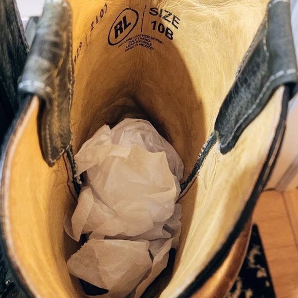 RockinLeather Embroidered Glitter Inlay Cowboy Boots with Cross and Wings - Picture 6 of 16